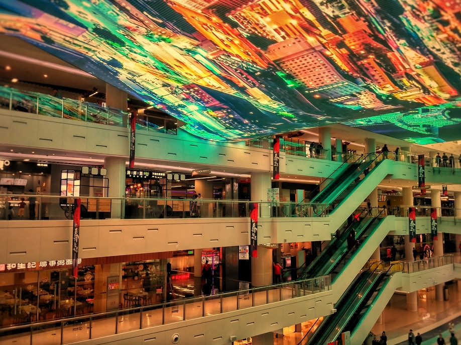 Dalian Central Avenue Tourist Cultural Shopping Center LED Sky Screen