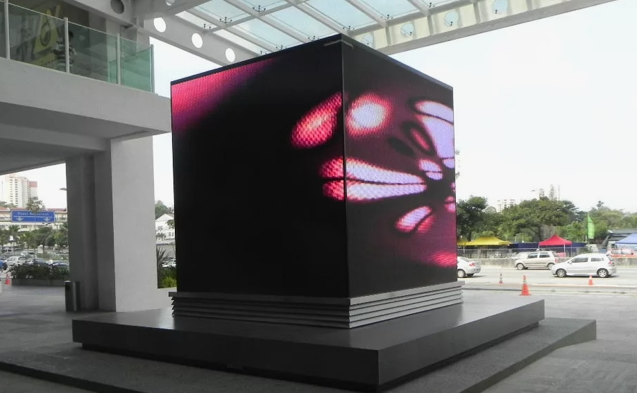 Cube LED Display at the Shanghai World Financial Center