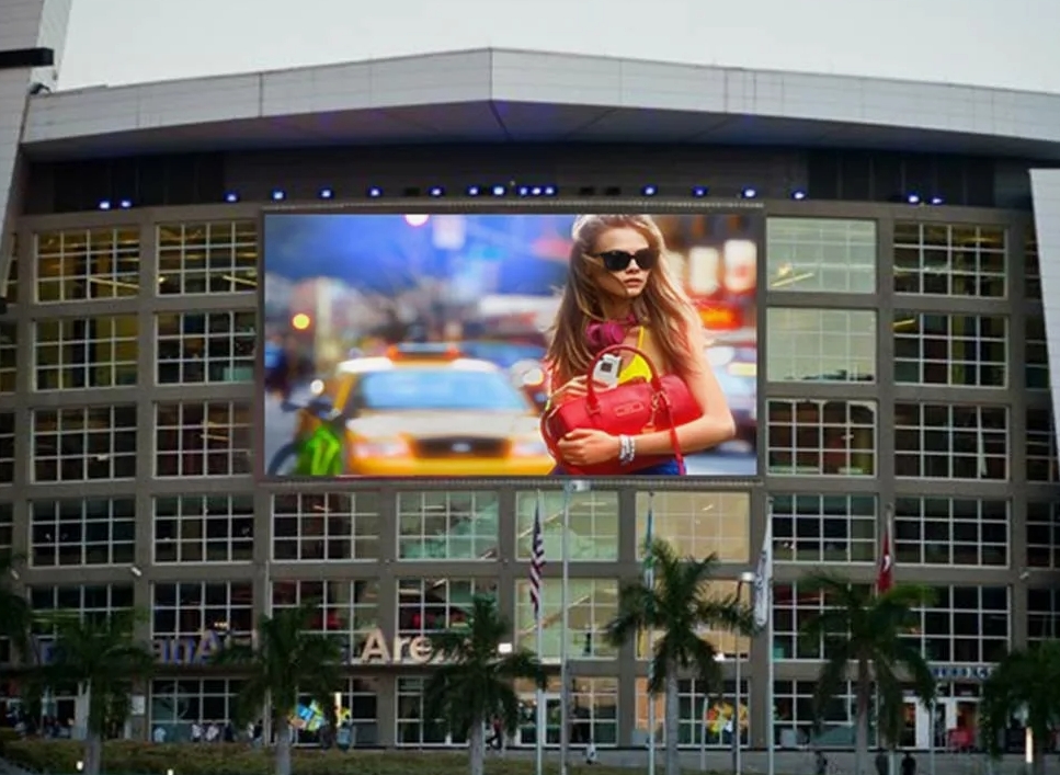 mall advertising screens