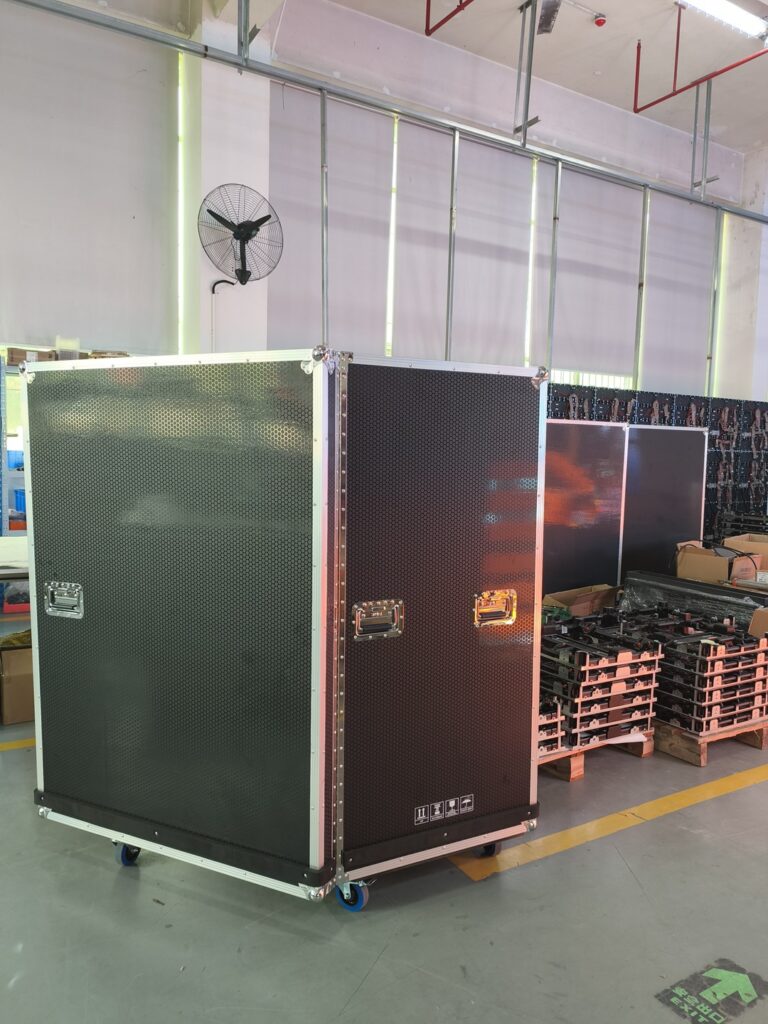 LED flight case design