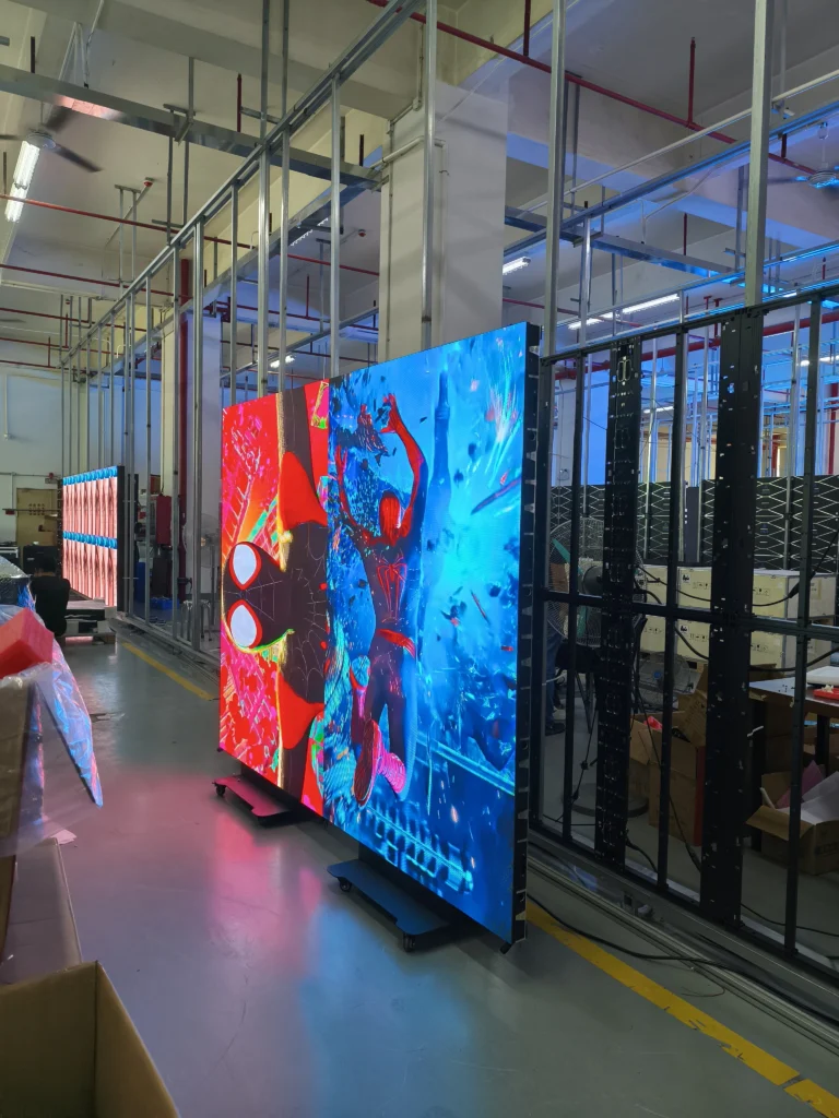 Combien coûte un écran LED pliable en trois ?