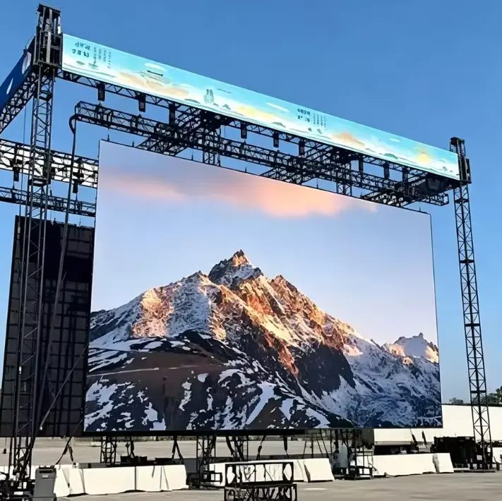 How Do Screen Size, Pixel Pitch, and Rental Duration Affect the Quote