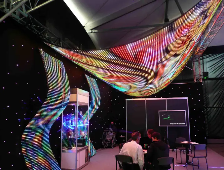 How Does a Modular LED Screen System Work