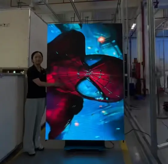 écran LED pliable en trois