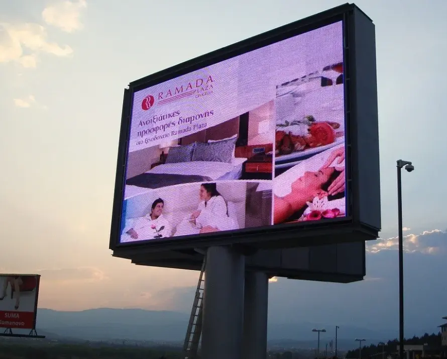 How Do You Choose the Right Outdoor LED Screen for Medellín