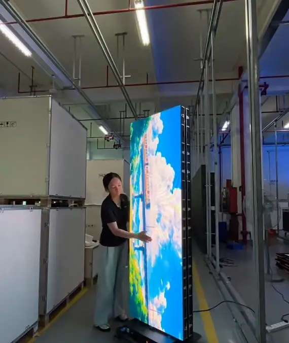 Prix ​​d'un écran LED pliable en trois